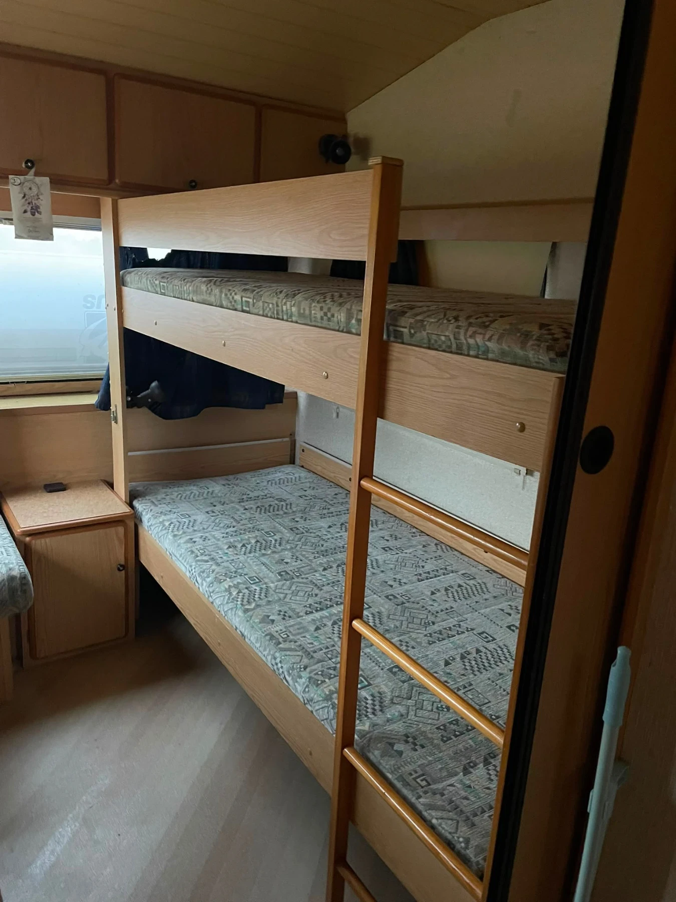 Каравана Knaus S?dwind, снимка 16 - Каравани и кемпери - 55240571