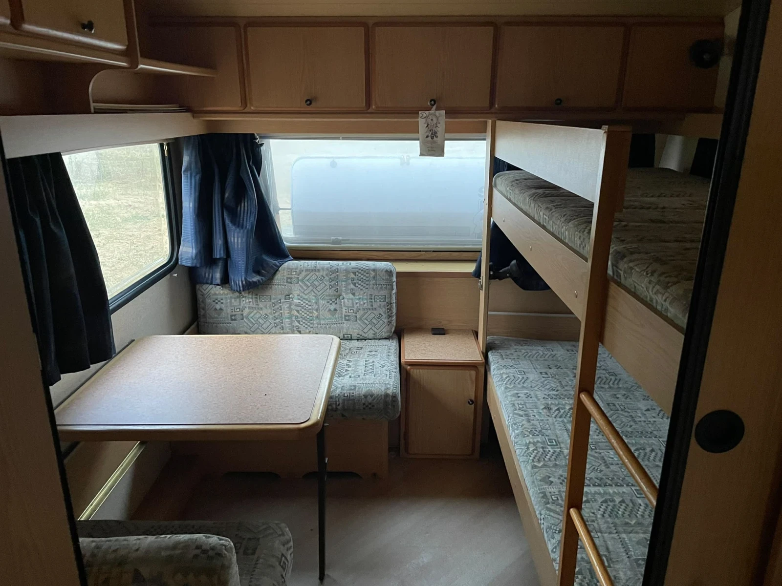 Каравана Knaus S?dwind, снимка 3 - Каравани и кемпери - 55240571