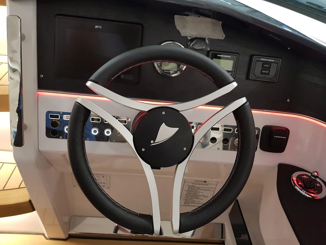 Моторна яхта Alfamarine AlfaStreet 28 Cabin ELECTRIC , снимка 5 - Воден транспорт - 54021610