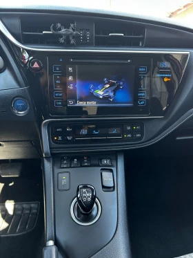 Toyota Auris, снимка 8