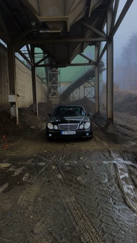     Mercedes-Benz E 270