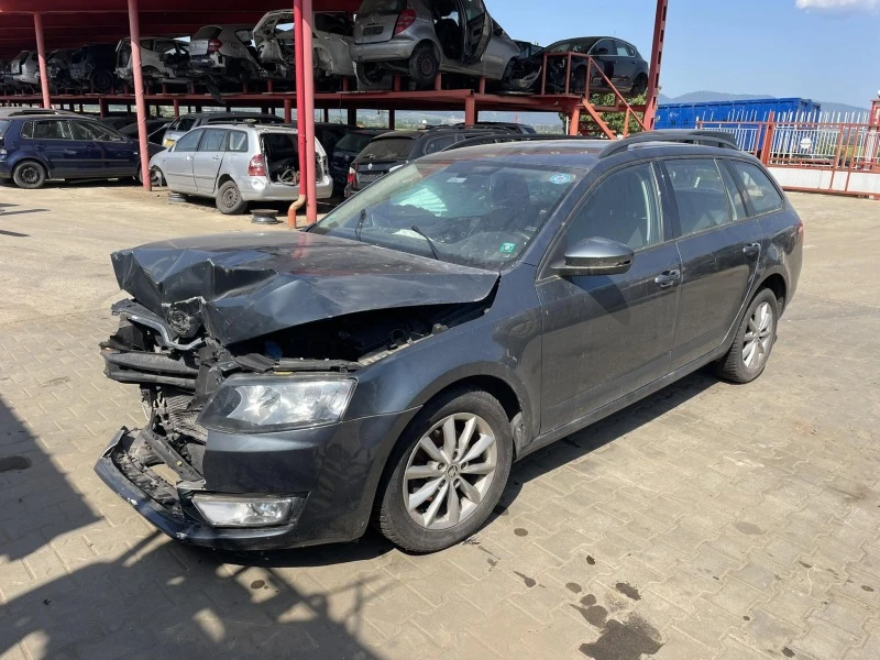 Skoda Octavia 1.6, снимка 4 - Автомобили и джипове - 41604199