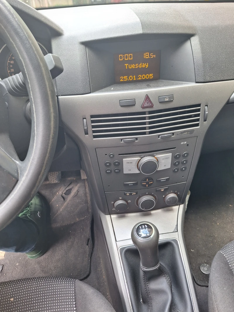 Opel Astra, снимка 6 - Автомобили и джипове - 47246939