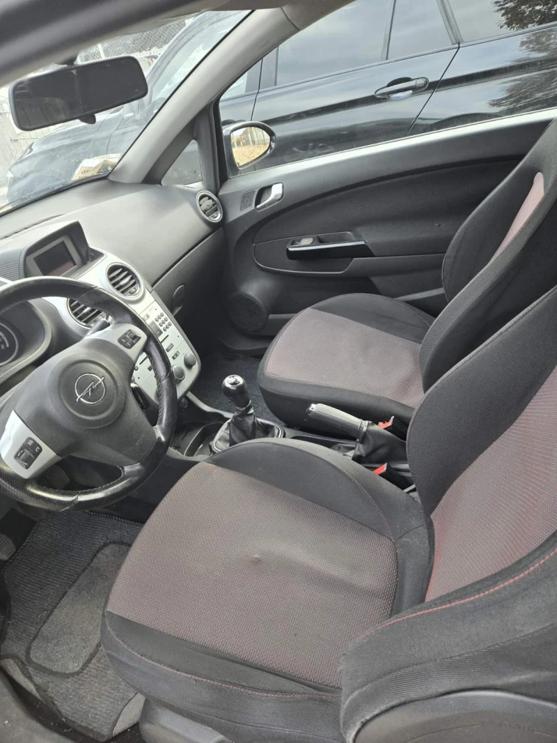 Opel Corsa 1.2, снимка 7 - Автомобили и джипове - 48006735