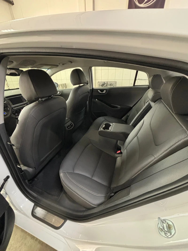 Hyundai Ioniq, снимка 11 - Автомобили и джипове - 48778469