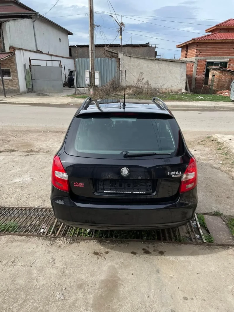 Skoda Fabia 1.2, снимка 4 - Автомобили и джипове - 49498775