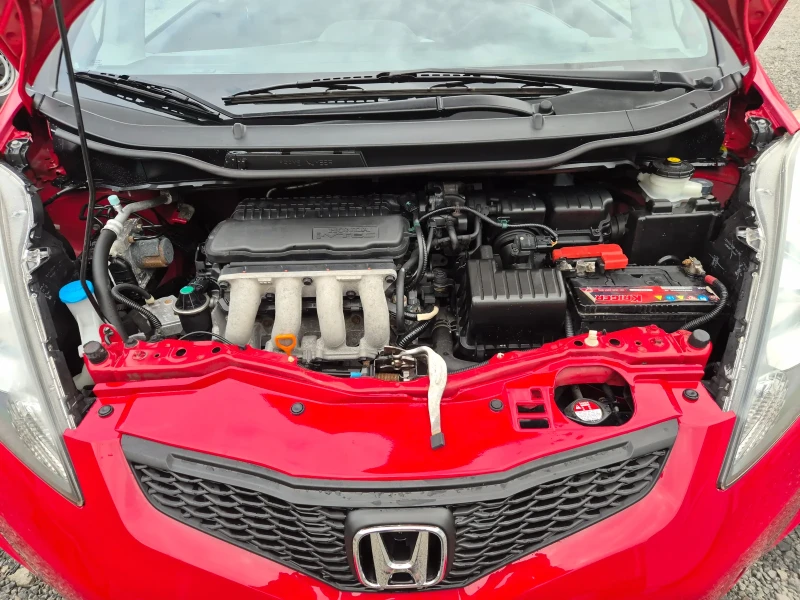 Honda Jazz 1.4i - 100к.с., снимка 13 - Автомобили и джипове - 52136983