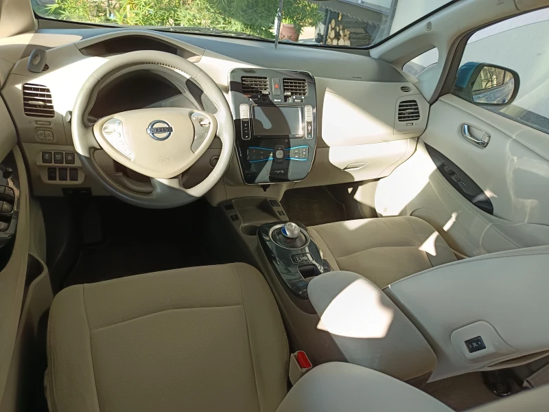Nissan Leaf  24kw, снимка 10 - Автомобили и джипове - 52504730