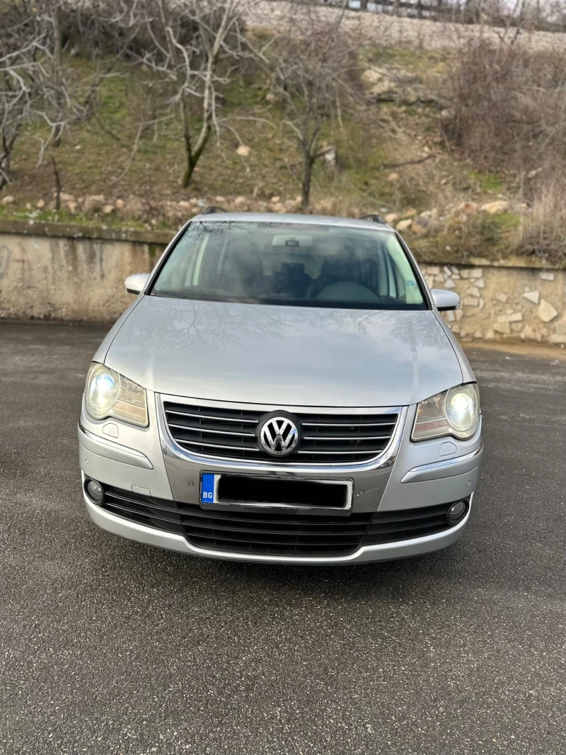 VW Touran 1.9 tdi, снимка 3 - Автомобили и джипове - 53074438