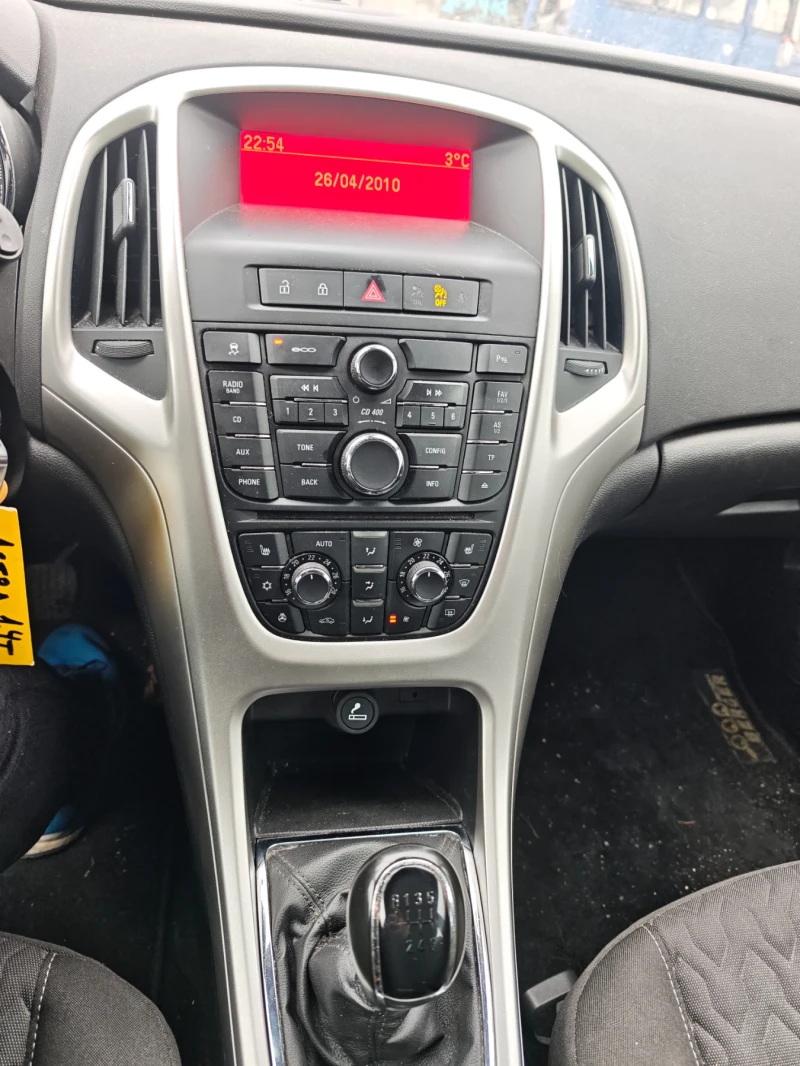 Opel Astra 1.4i Turbo , снимка 11 - Автомобили и джипове - 53209735