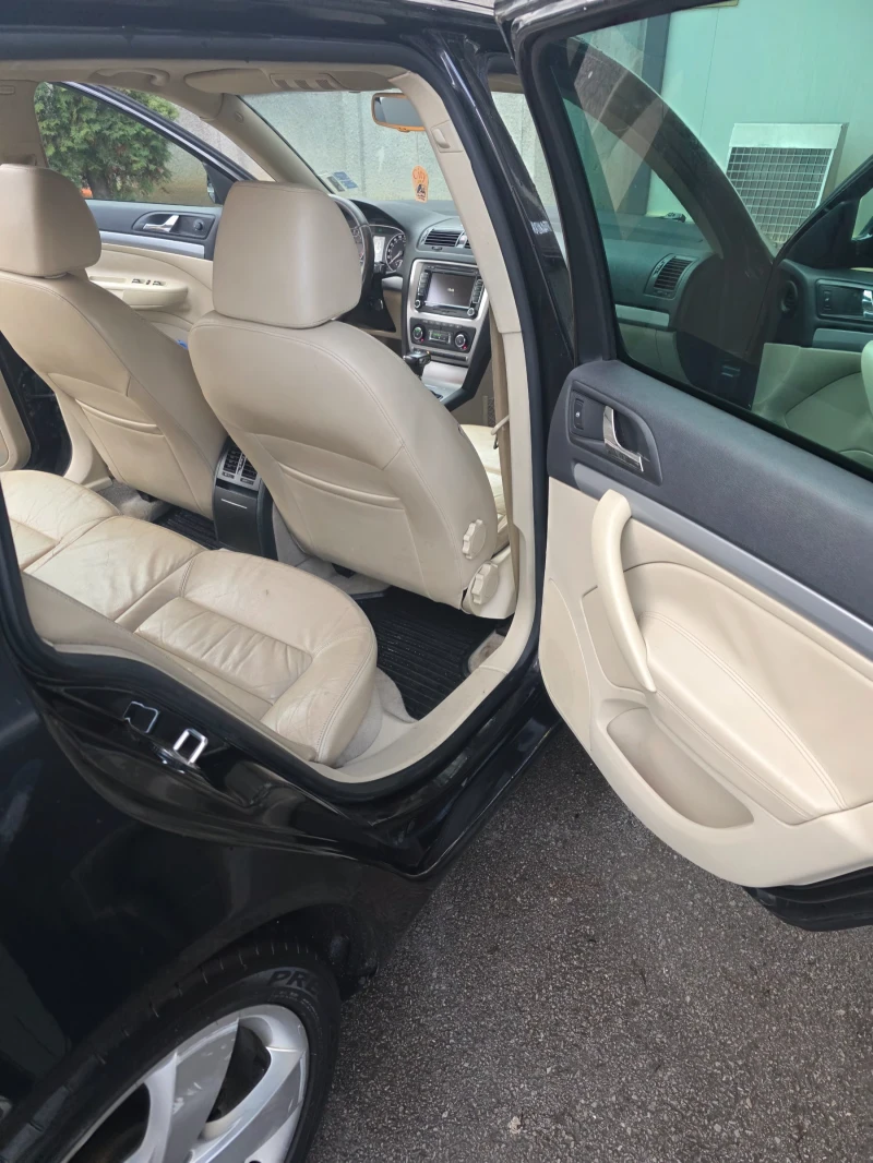 Skoda Octavia, снимка 10 - Автомобили и джипове - 53590623