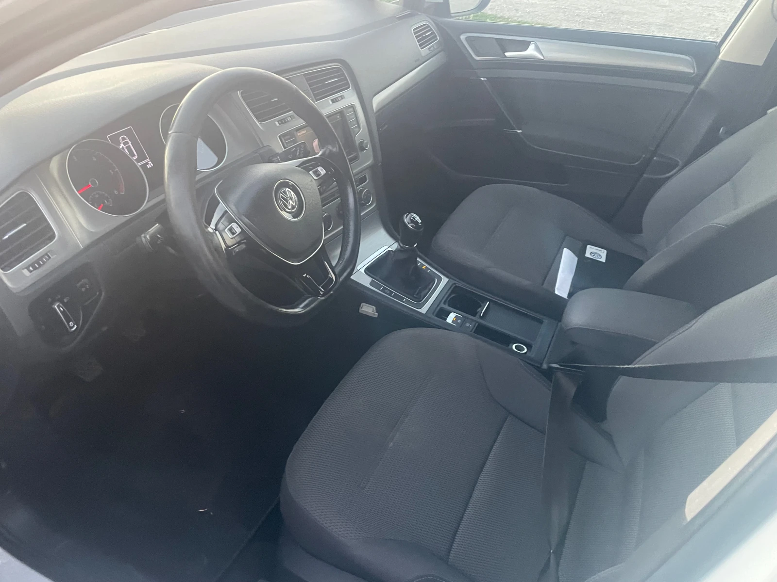 VW Golf Golf-1.6-110 - изображение 9