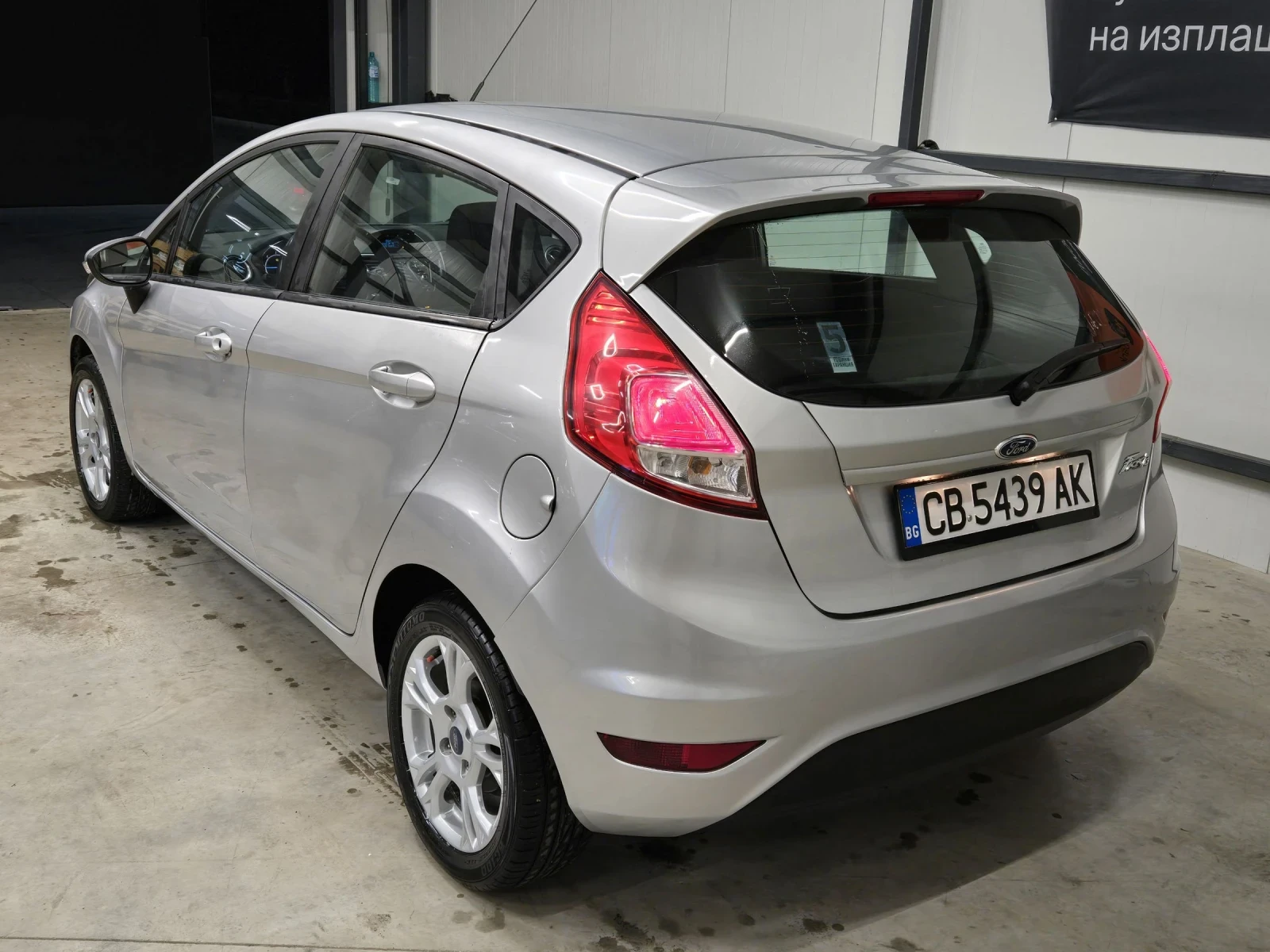 Ford Fiesta 1.4 дизел / Регистрирана / Обслужена / От България - изображение 4