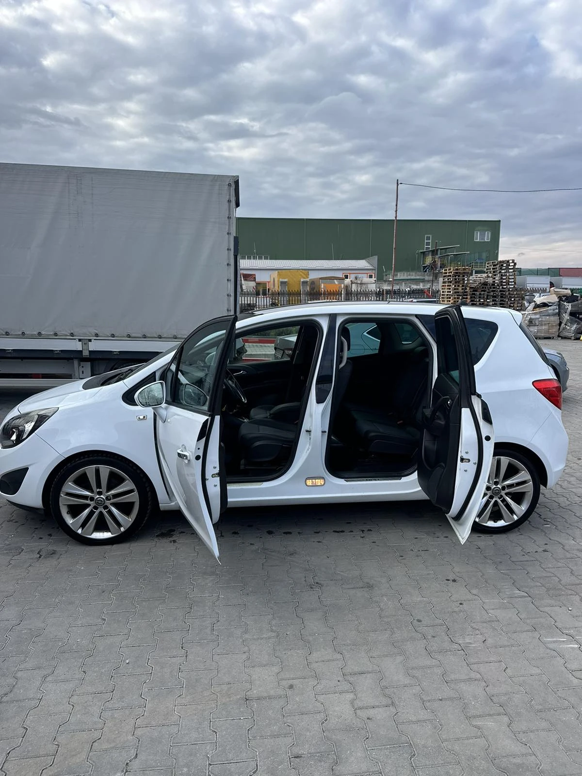 Opel Meriva 1.7CDTI - изображение 5