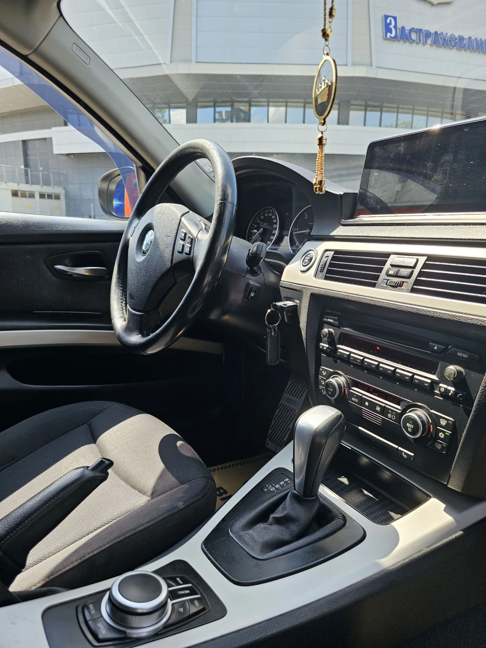 BMW 320  - изображение 10