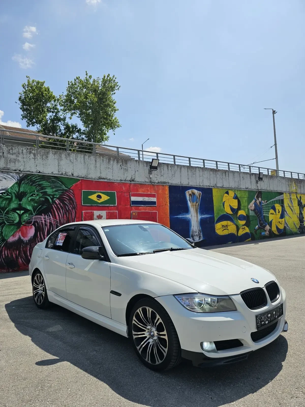 BMW 320  - изображение 4