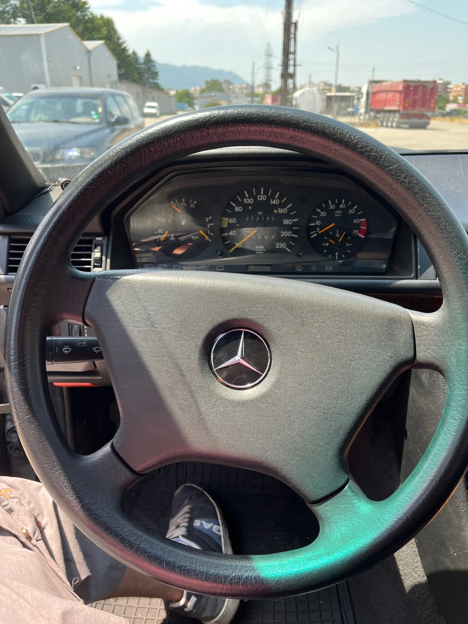 Mercedes-Benz 124 | Mobile.bg   11