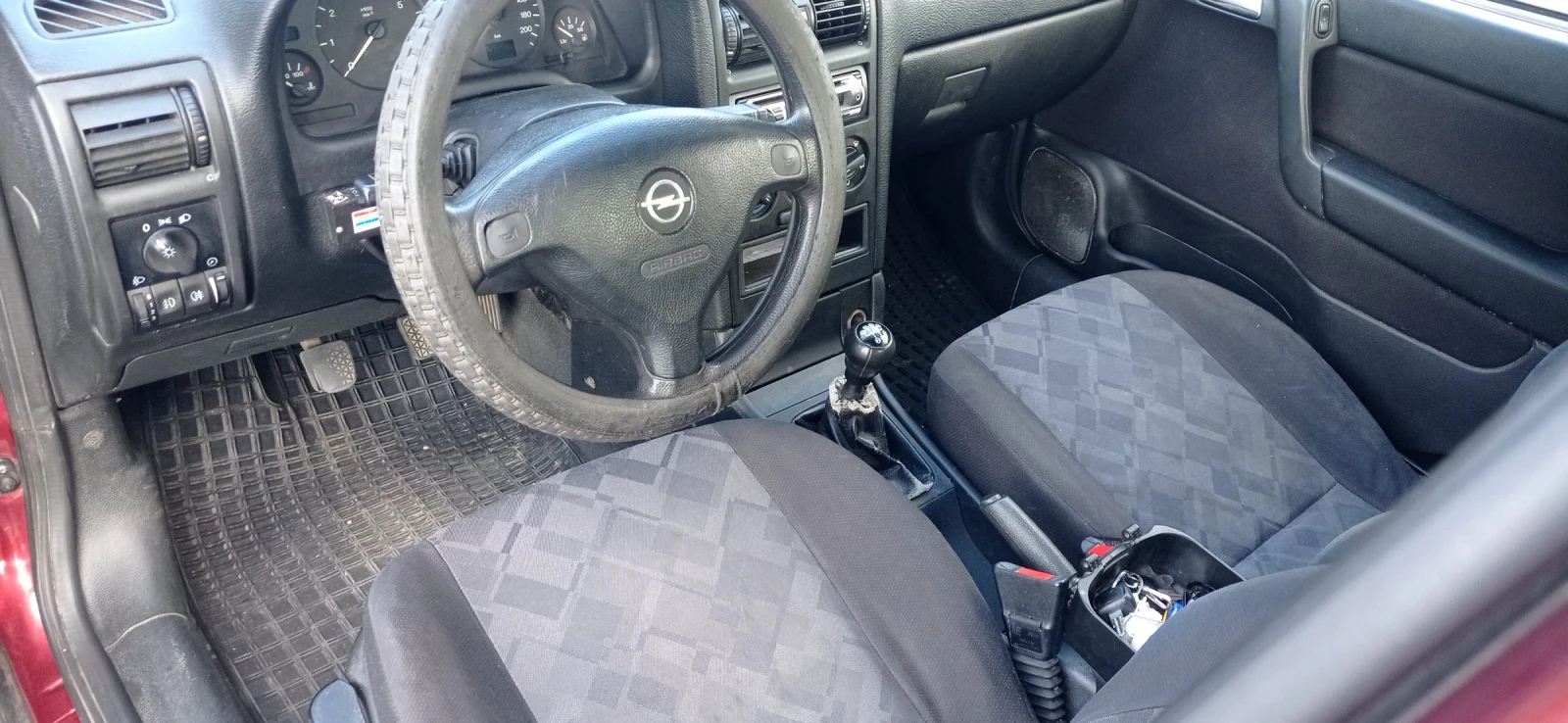 Opel Astra 1.6i - изображение 10