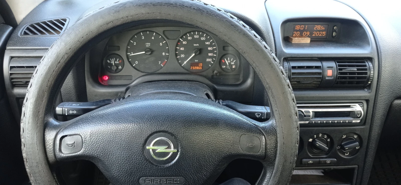 Opel Astra 1.6i - изображение 9