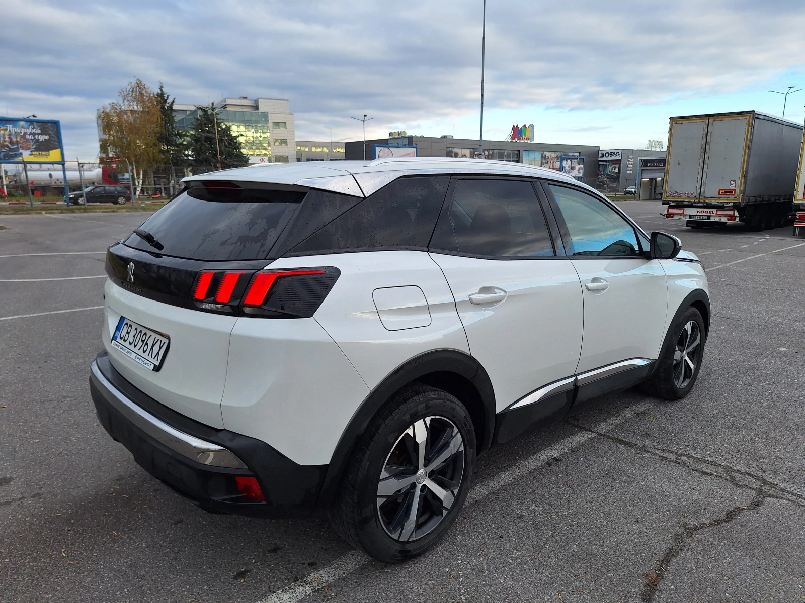 Peugeot 3008 NEW ALLURE 1.2 e-THP 130 EAT - изображение 4