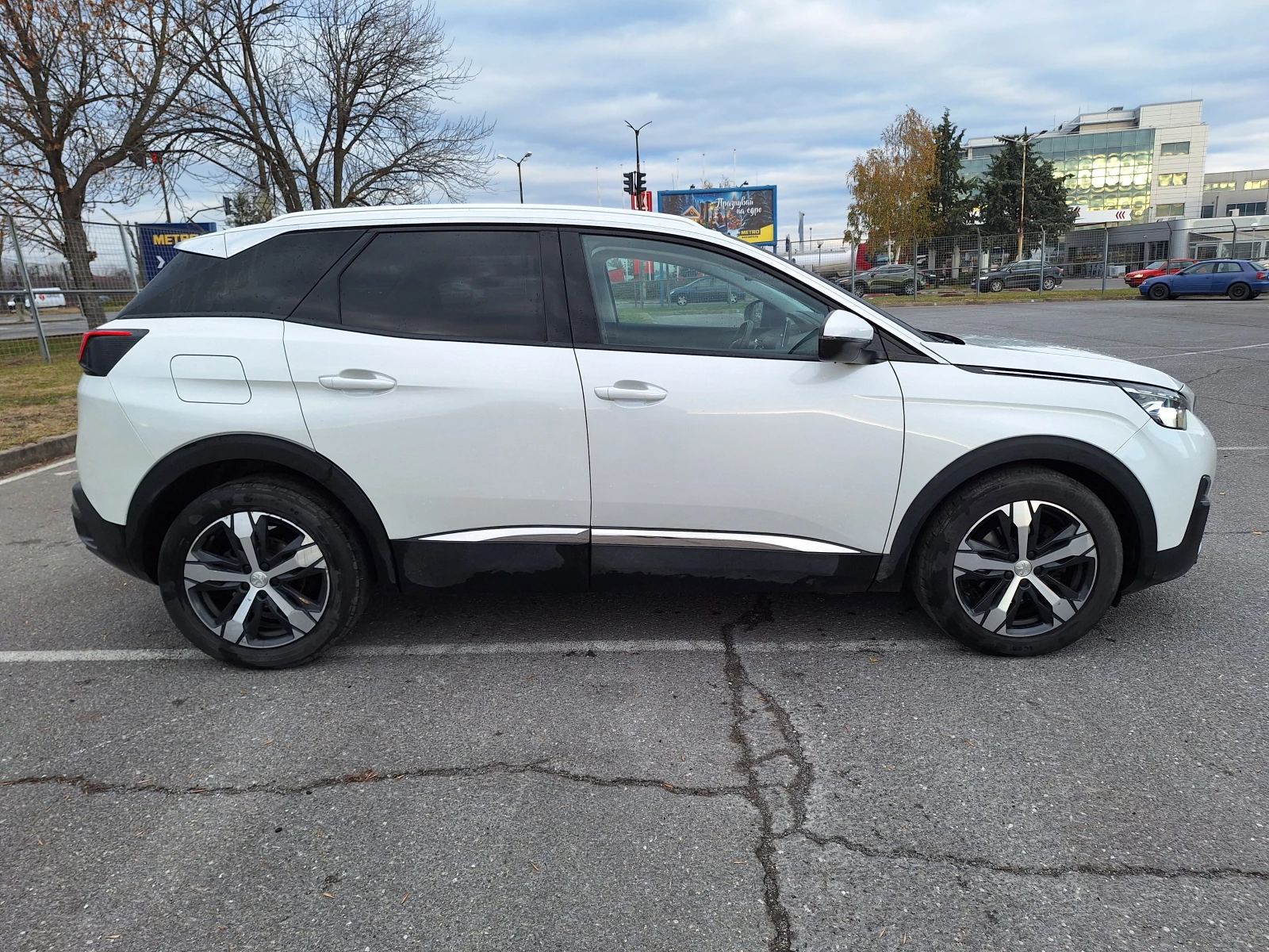 Peugeot 3008 NEW ALLURE 1.2 e-THP 130 EAT - изображение 3