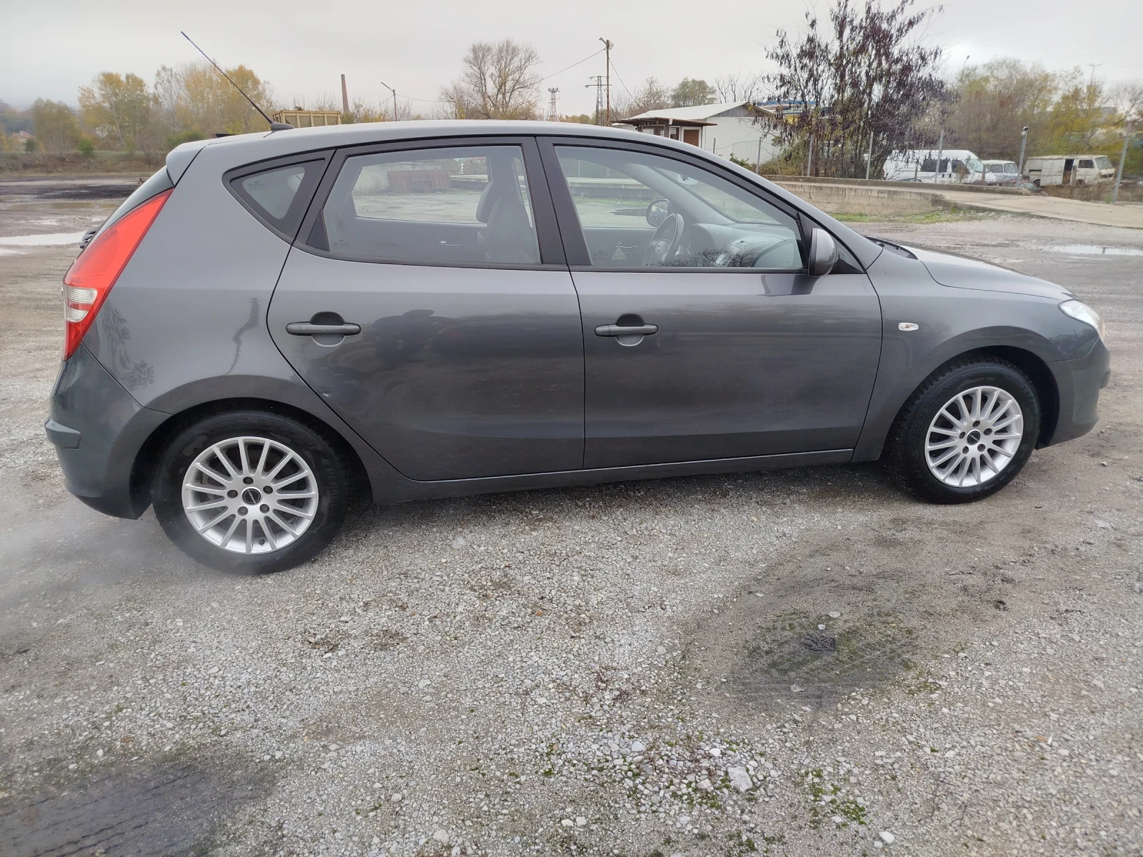 Hyundai I30 1.6CRDI  116 ks  | Mobile.bg   7