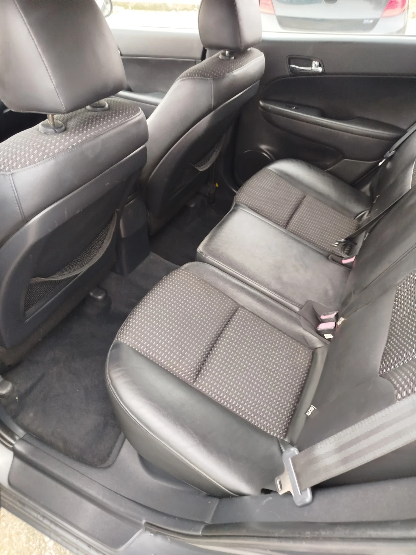 Hyundai I30 1.6CRDI  116 ks  | Mobile.bg   12