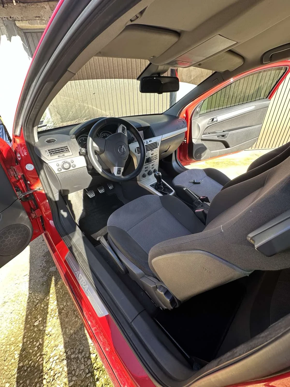 Opel Astra OPC line - изображение 9