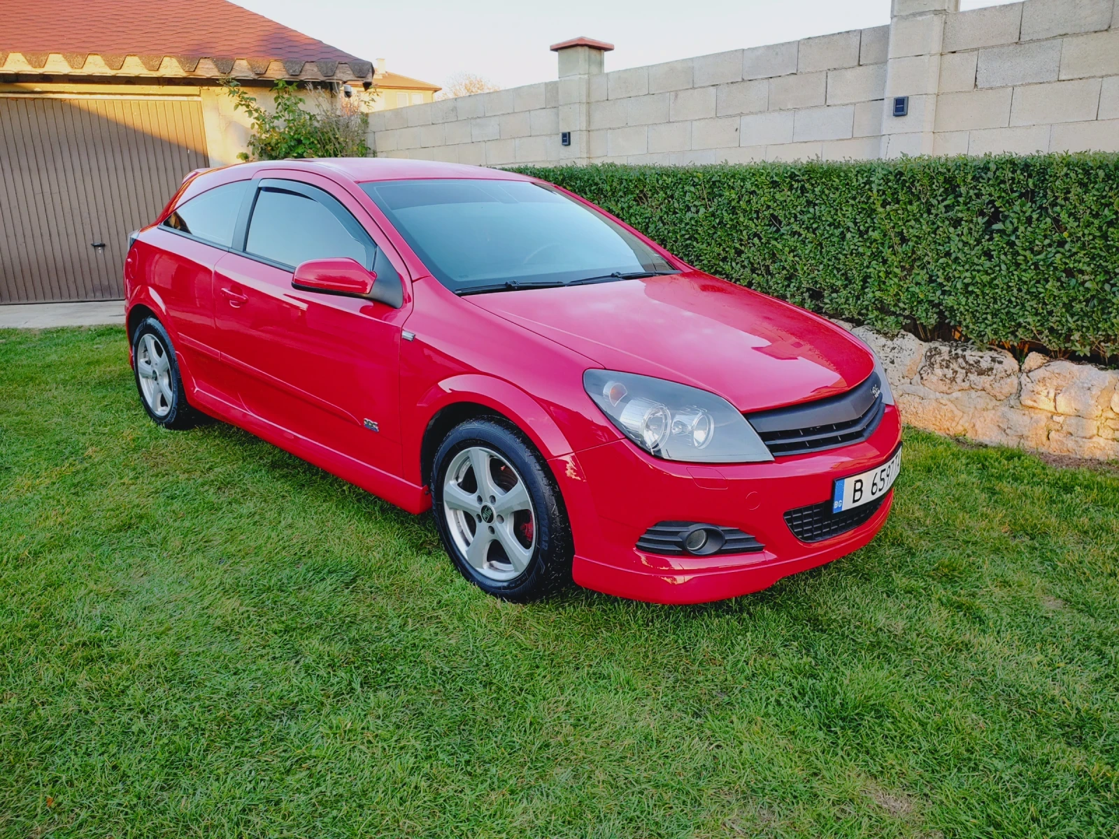 Opel Astra OPC line - изображение 8