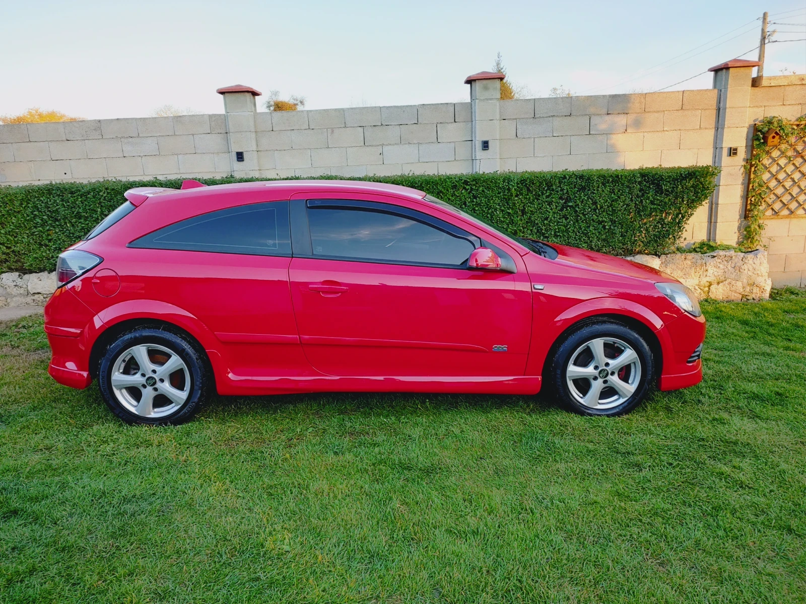 Opel Astra OPC line - изображение 7