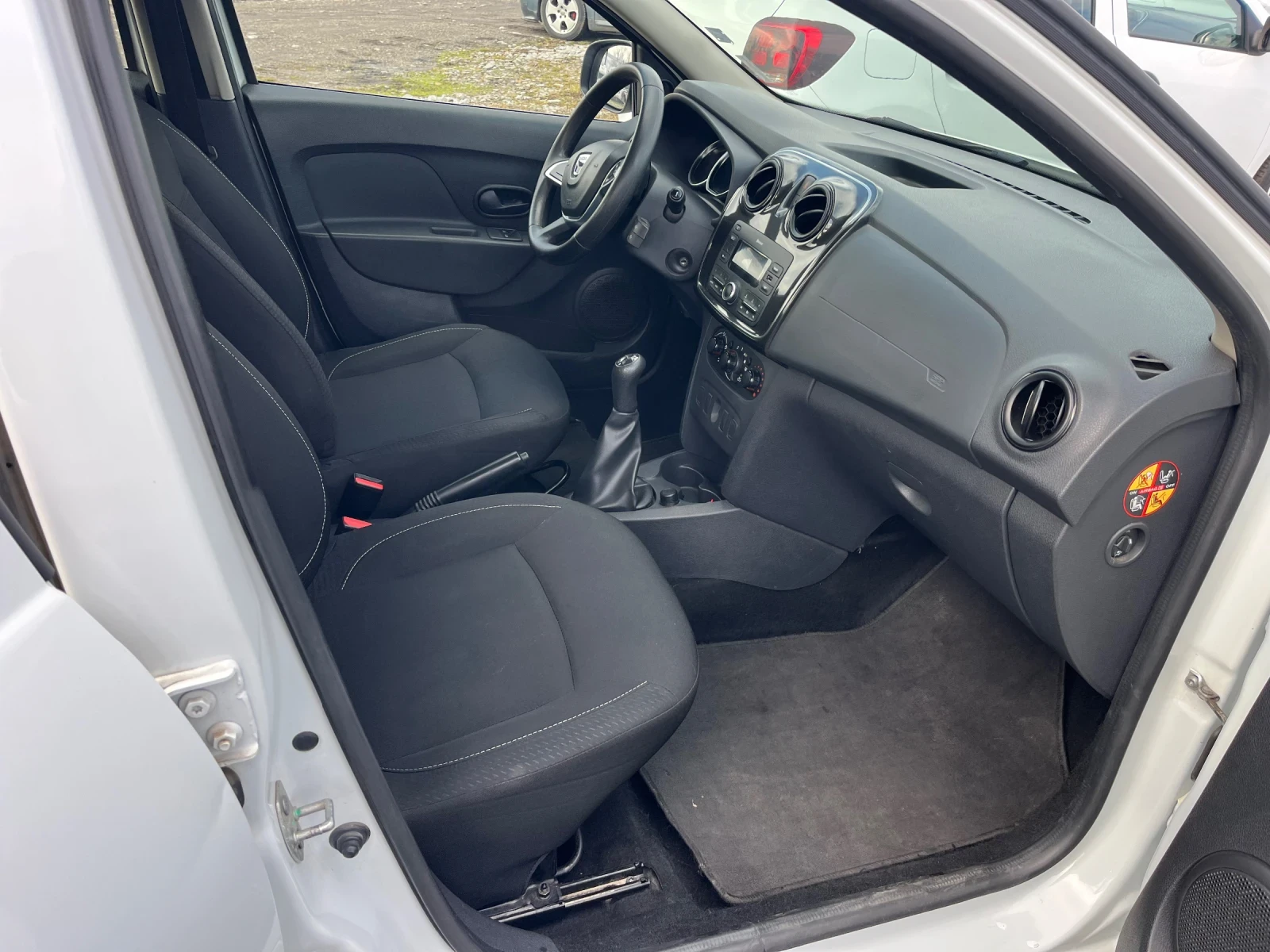 Dacia Sandero 1.0 Бензин N1, снимка 7 - Автомобили и джипове - 53737923