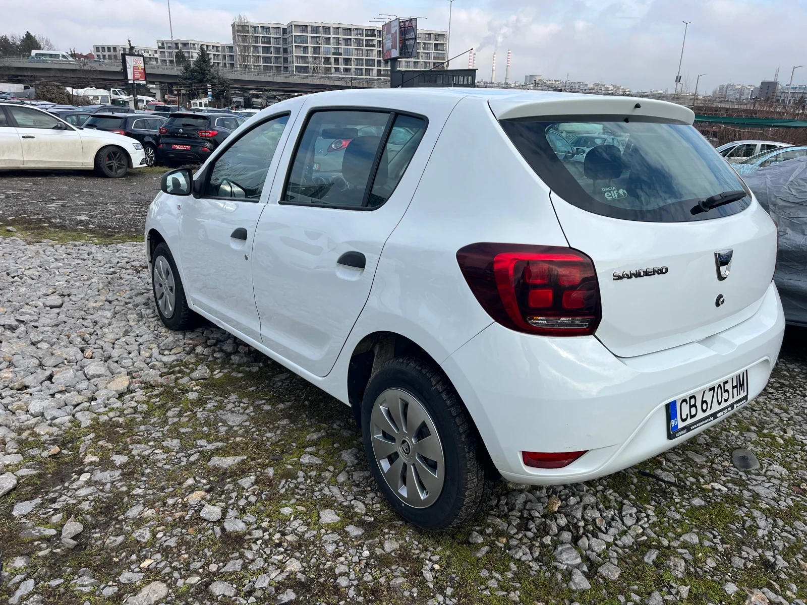 Dacia Sandero 1.0 Бензин N1, снимка 3 - Автомобили и джипове - 53737923