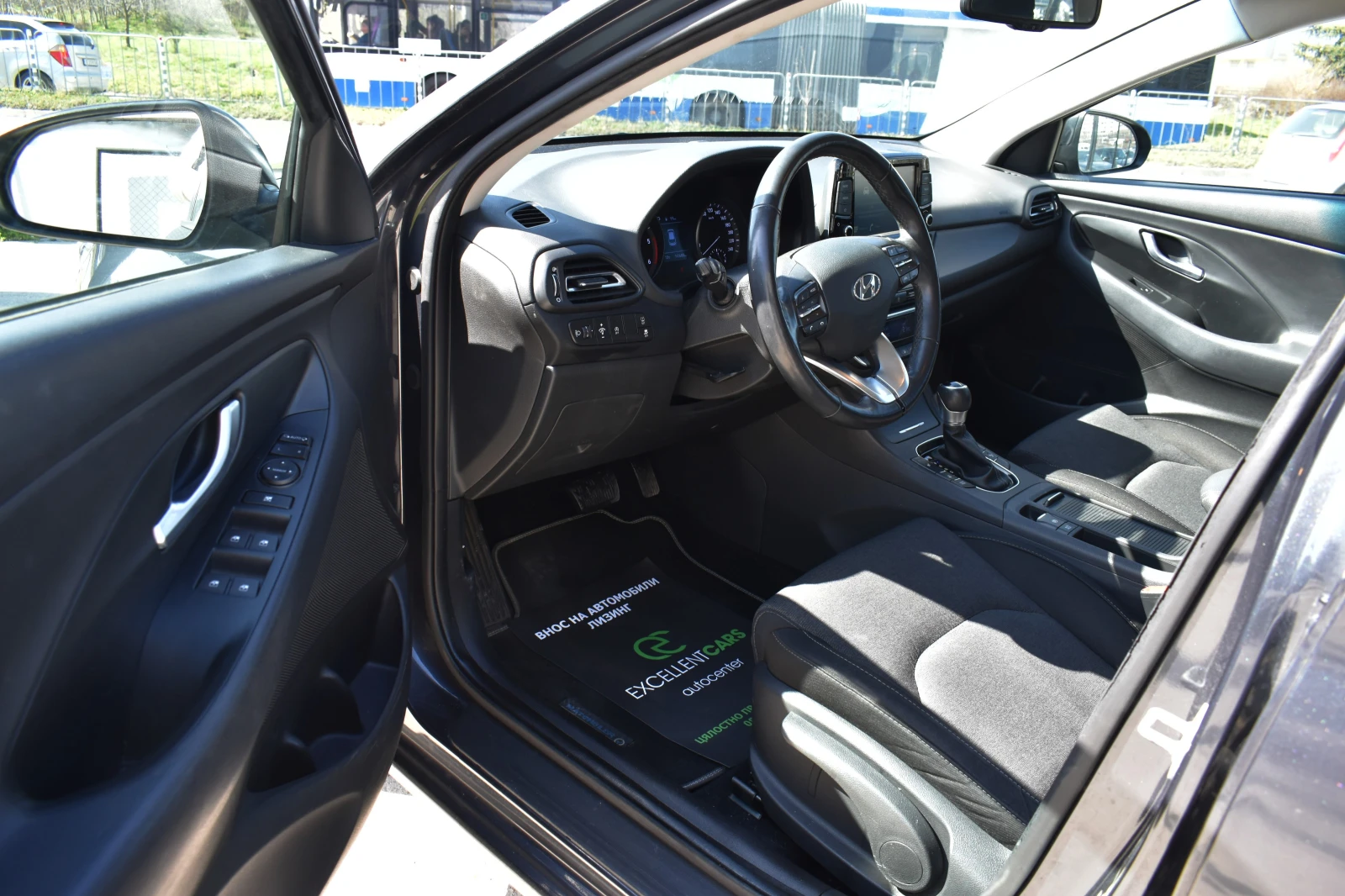 Hyundai I30 1.6D* AUTOMAT, снимка 7 - Автомобили и джипове - 53838799