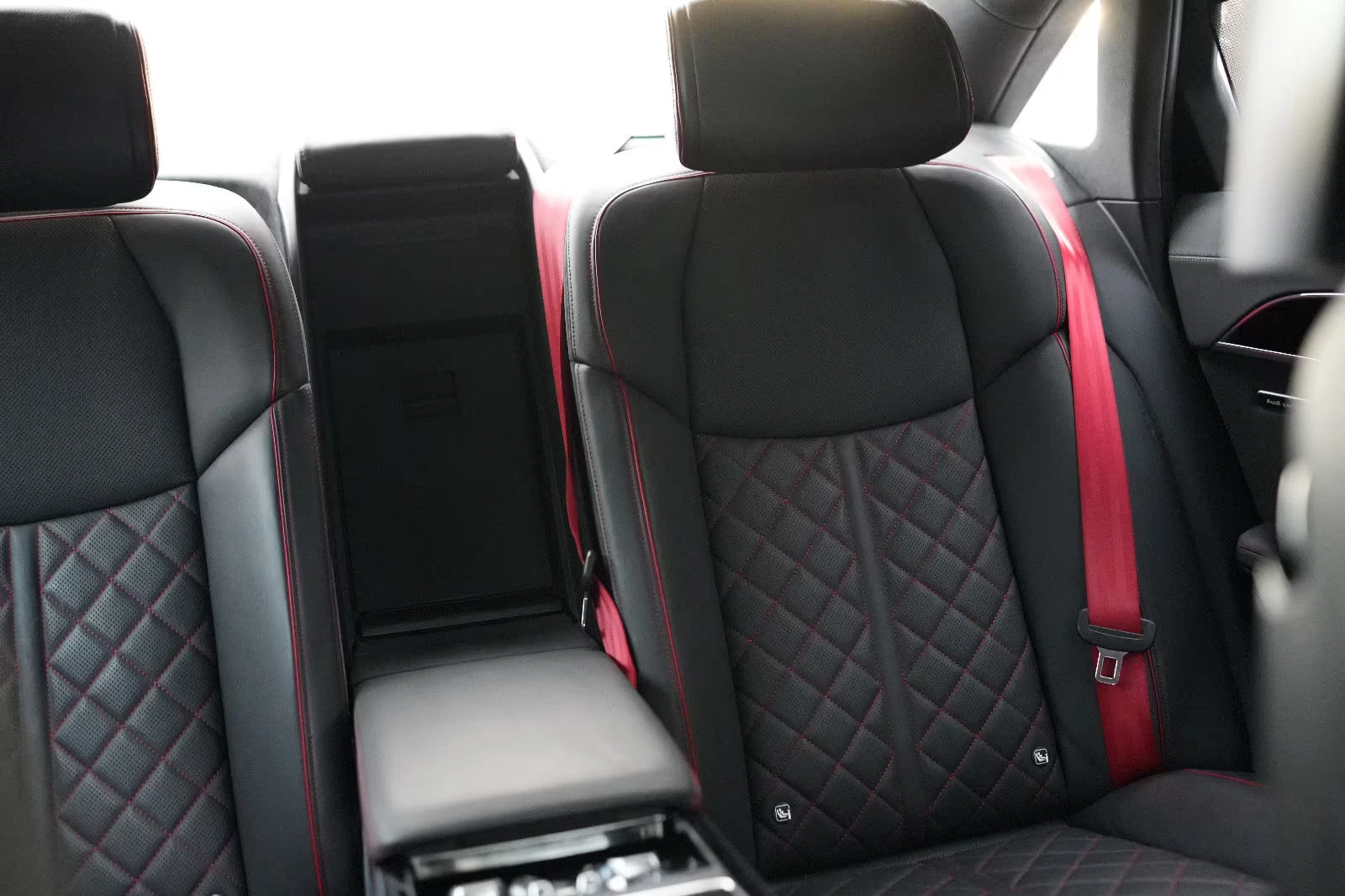 Audi S8 571HP/B&O/ACC/TV/PAN/AMBI/360/MATRIX/326z | Mobile.bg � ����������� 12