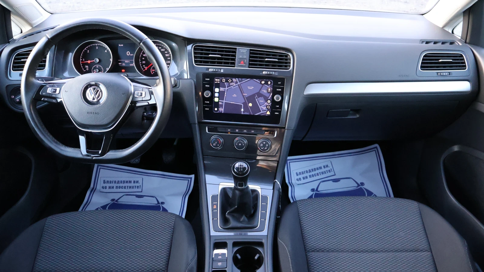 VW Golf 1.6TDI FaceLift CARPLAY, снимка 9 - Автомобили и джипове - 54336122