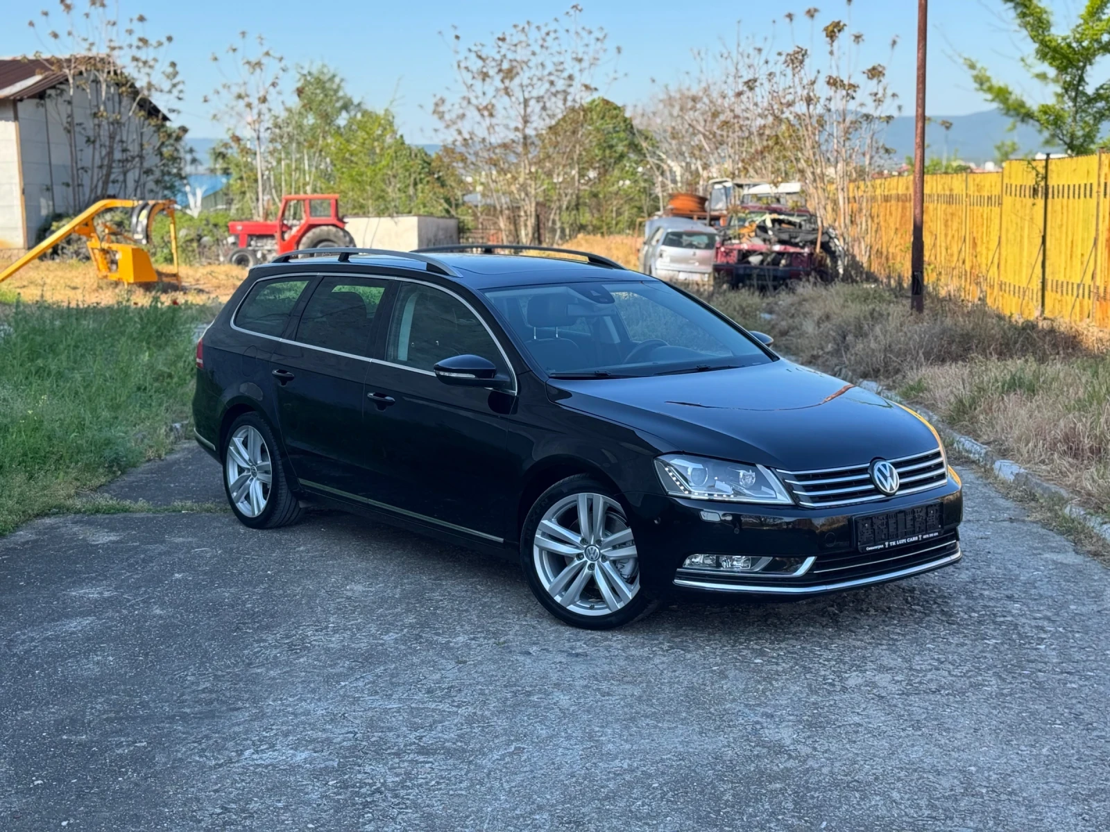 VW Passat 2.0TDI 4Motion HIGHLINE DYNAUDIO DISTRONIC PANO, снимка 4 - Автомобили и джипове - 54436832