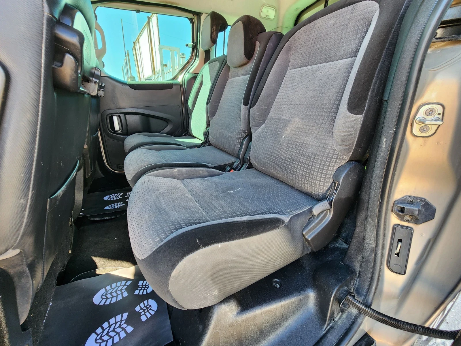 Citroen Berlingo 1.6HDI 6+ 1, снимка 10 - Автомобили и джипове - 54561439