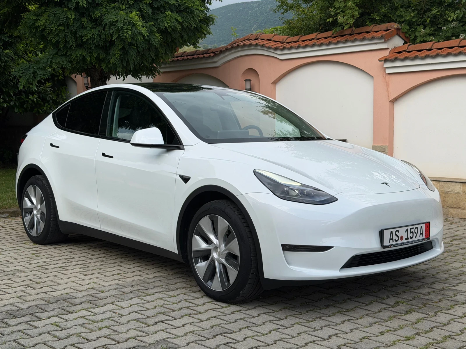 Tesla Model Y AWD/514hp/03.2023г./LongRange/Dual/97х.км, снимка 3 - Автомобили и джипове - 54940439