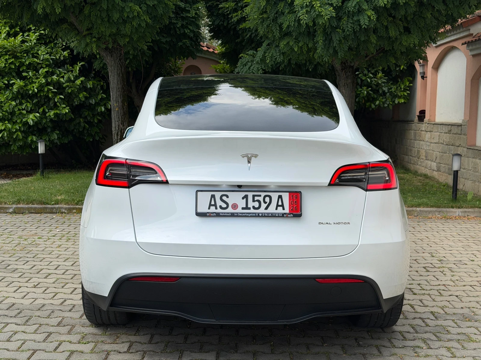 Tesla Model Y AWD/514hp/03.2023г./LongRange/Dual/97х.км, снимка 5 - Автомобили и джипове - 54940439