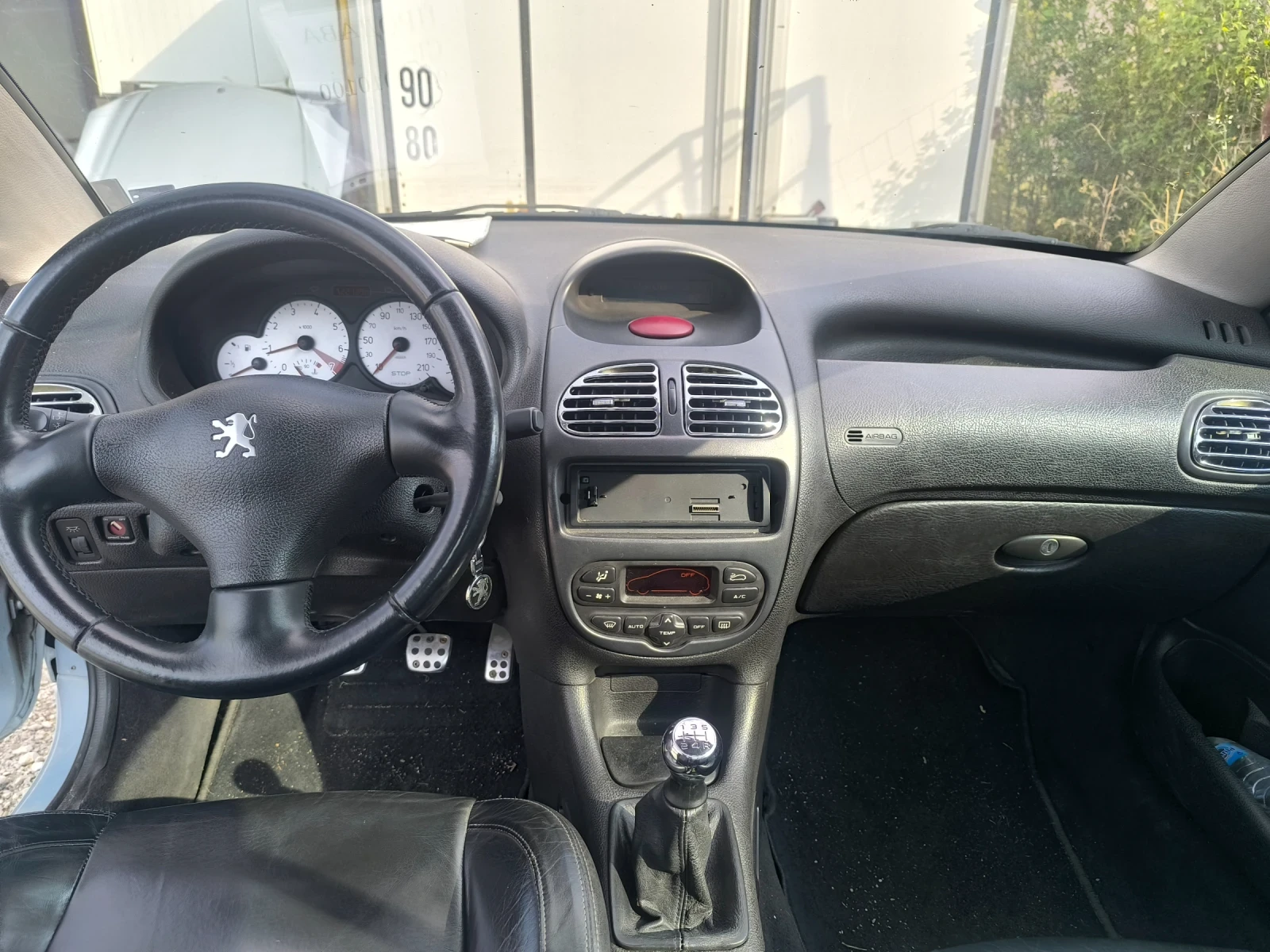 Peugeot 206 2000 кубика 136к.с , снимка 9 - Автомобили и джипове - 55739392
