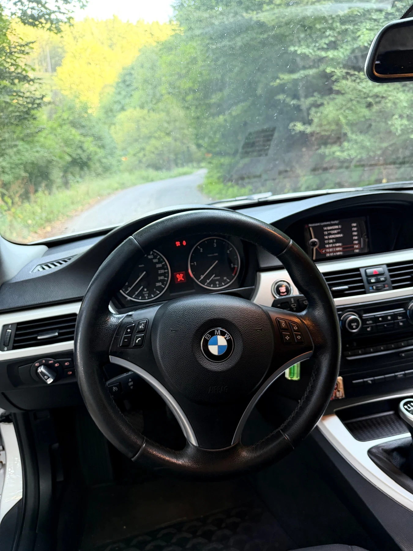 BMW 320, снимка 10 - Автомобили и джипове - 55967786