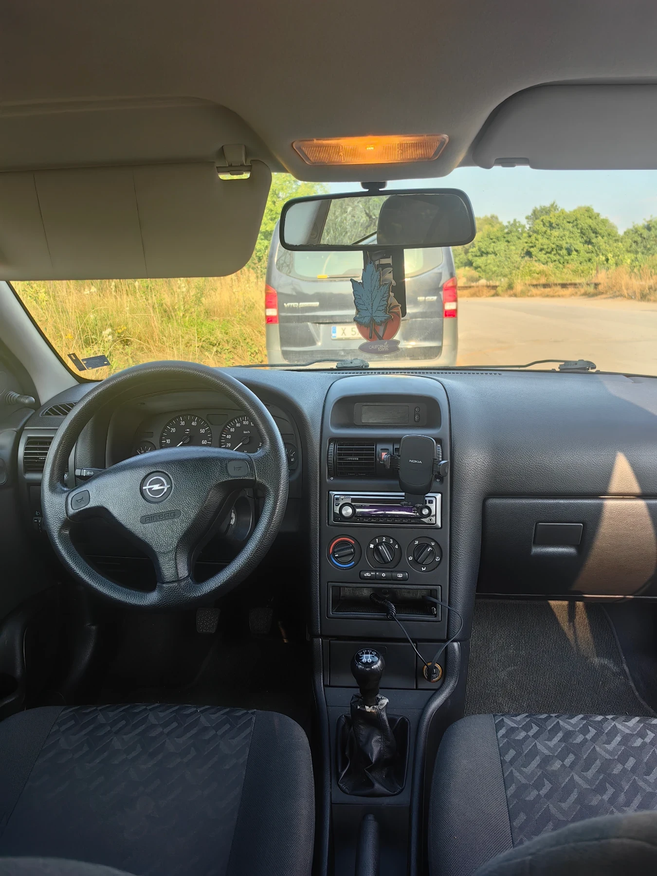 Opel Astra, снимка 4 - Автомобили и джипове - 56011057