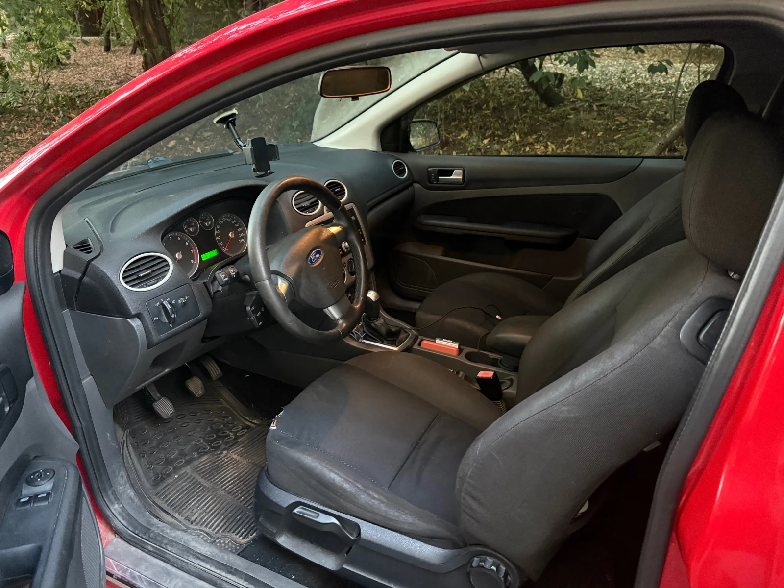 Ford Focus 1.6, снимка 5 - Автомобили и джипове - 56363825