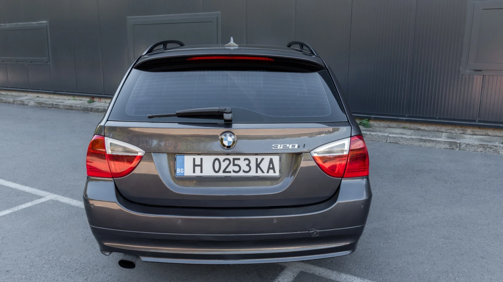 BMW 320, снимка 4 - Автомобили и джипове - 56501907