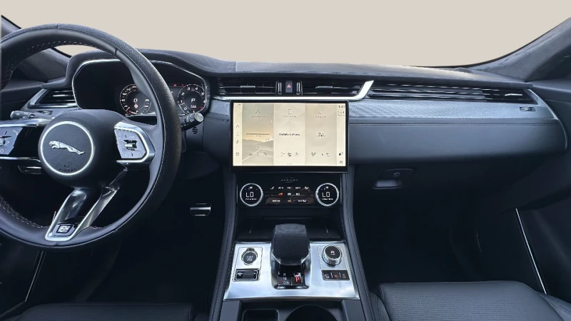 Jaguar F-PACE 5.0 V8, снимка 10 - Автомобили и джипове - 48360404