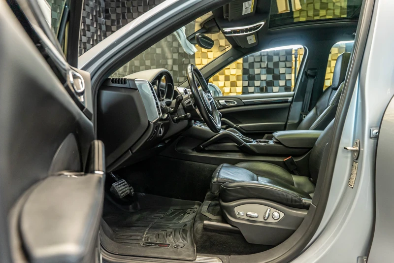 Porsche Cayenne 3.6 V6, снимка 10 - Автомобили и джипове - 51505646
