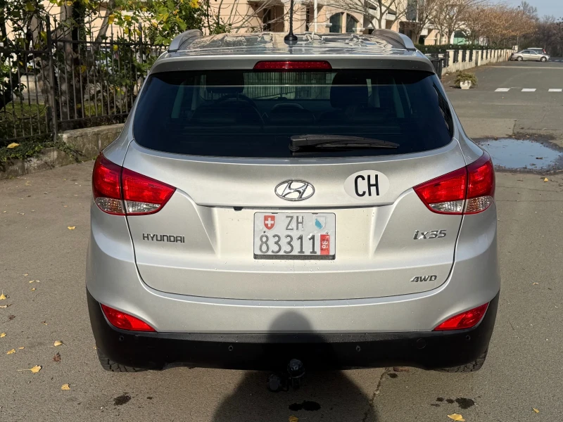 Hyundai IX35 2.0 4x4 AAVTOMAT, снимка 6 - Автомобили и джипове - 52648593