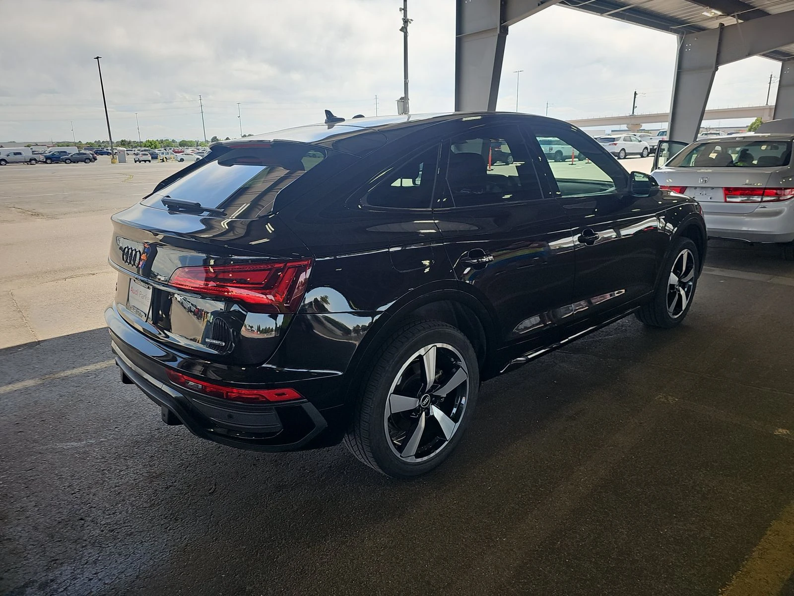 Audi Q5 Sportback* S-Line* Matrix* Distronic* Digital* Пан - изображение 6