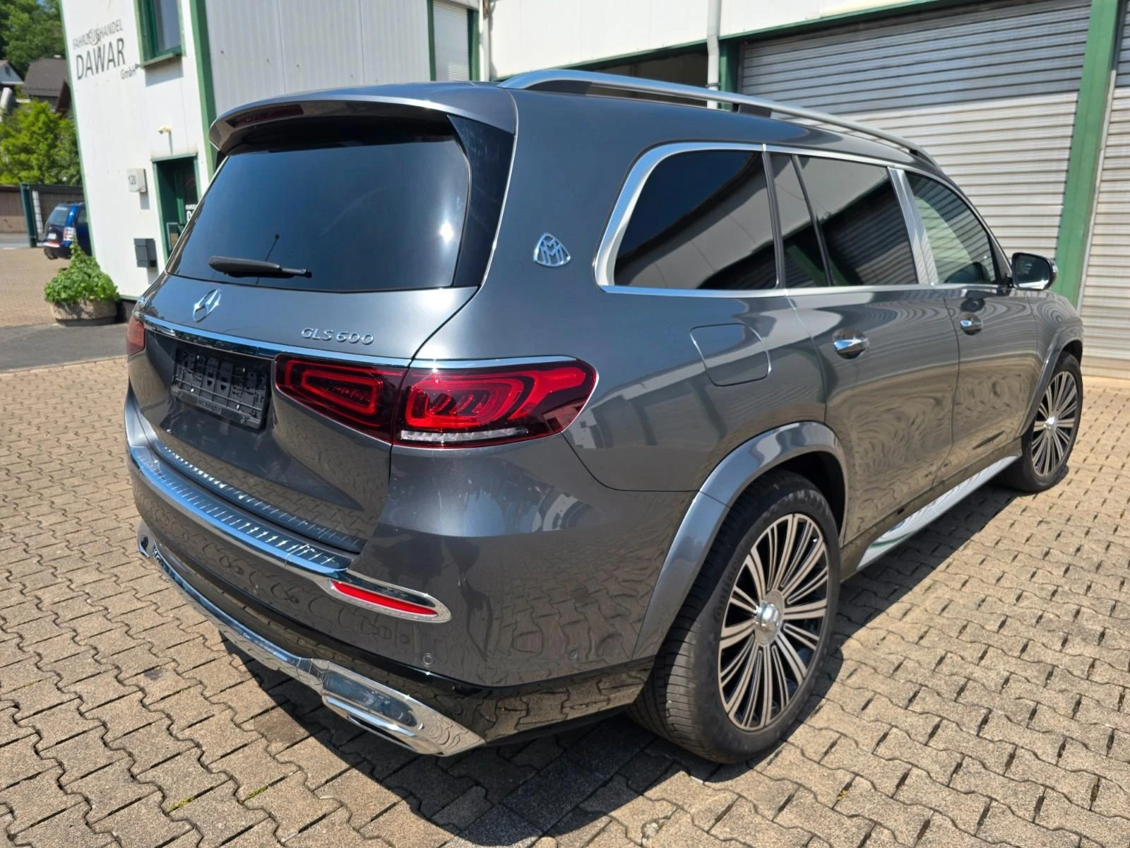 Mercedes-Benz GLS 600 MAYBACH/FIRST CLASS/E-ACTIVE BODY/DESIGNO/BURM/TV/ - изображение 4