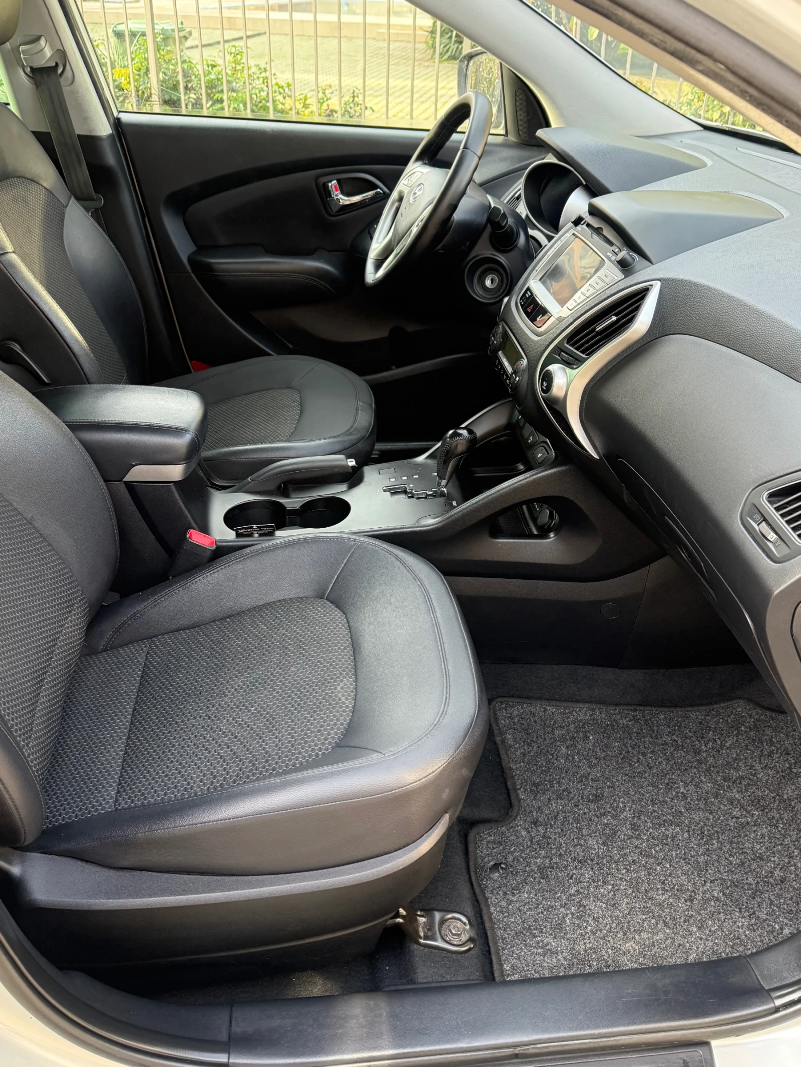 Hyundai IX35 2.0 4x4 AAVTOMAT | Mobile.bg � ����������� 17